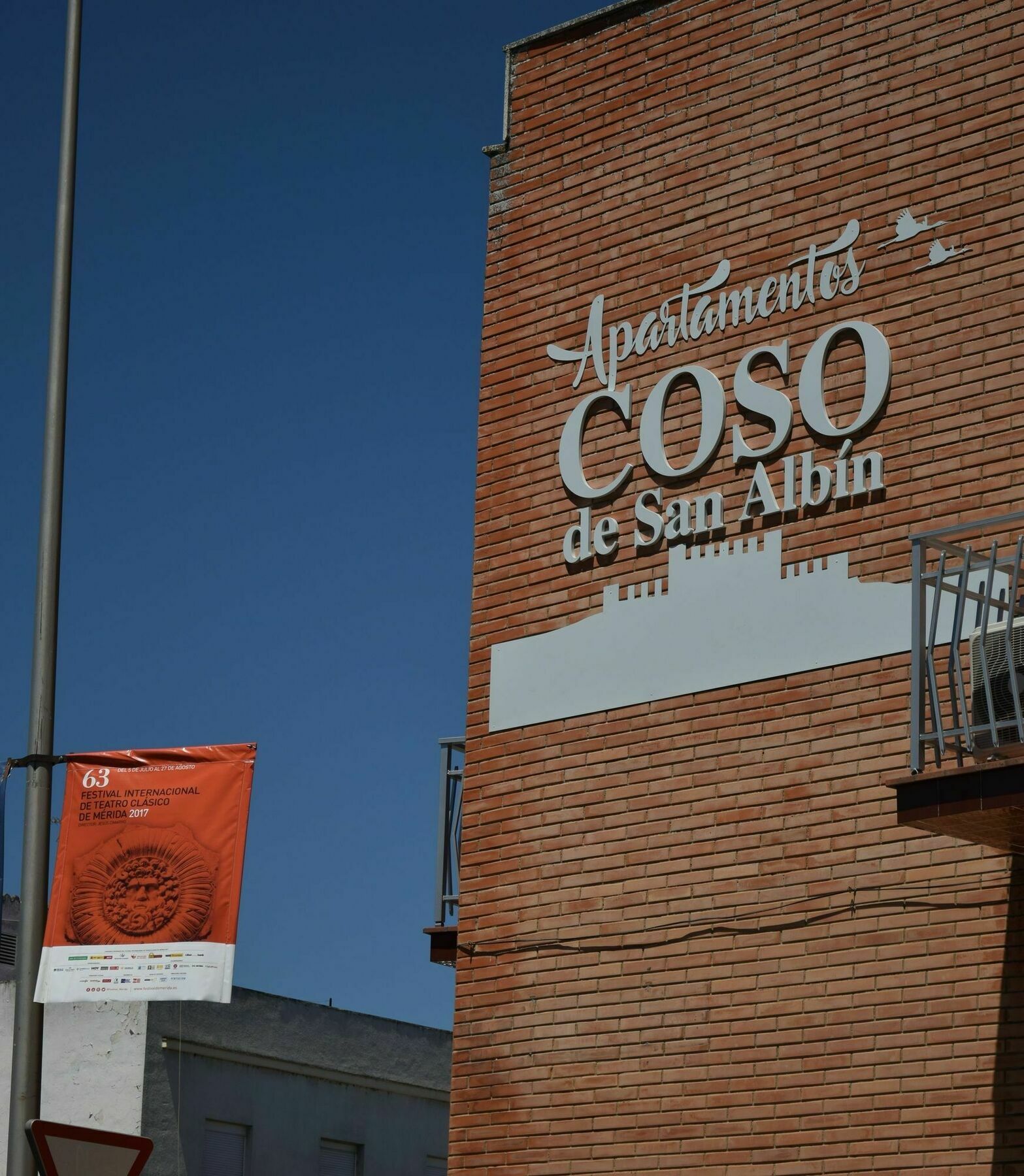 Apartamentos Coso De San Albin Merida Exterior photo