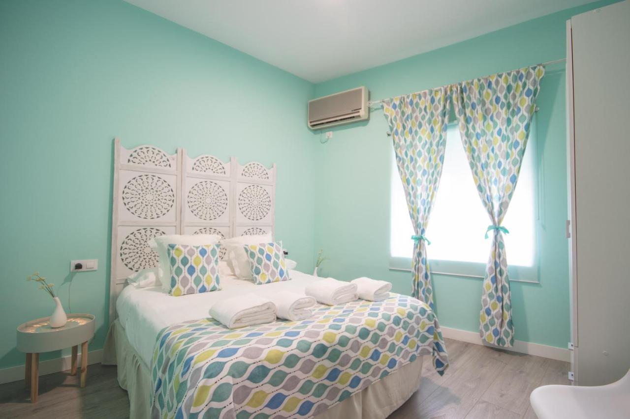 Apartamentos Coso De San Albin Merida Exterior photo